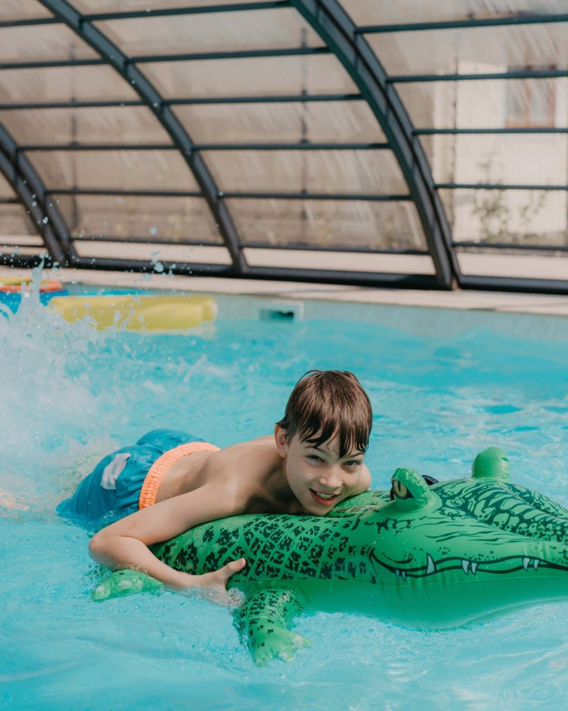 Basen Posesja Plażowa Grzybowo – zabawa w wodzie